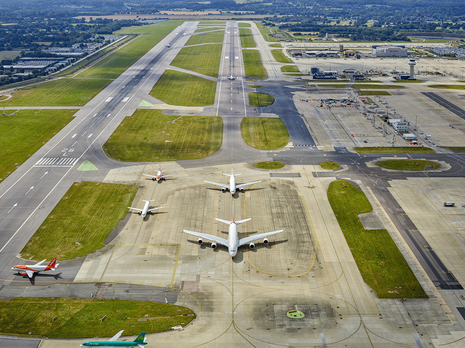 Gatwick view along runway.png