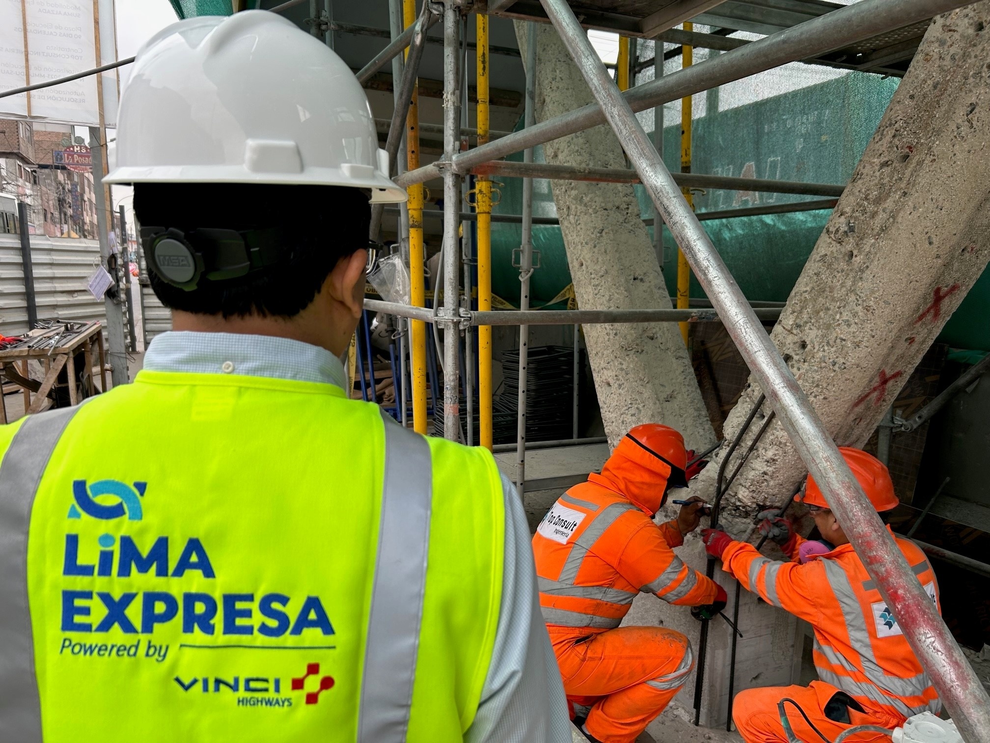VINCI Highways_LIMA EXPRESA_bridge maintenance