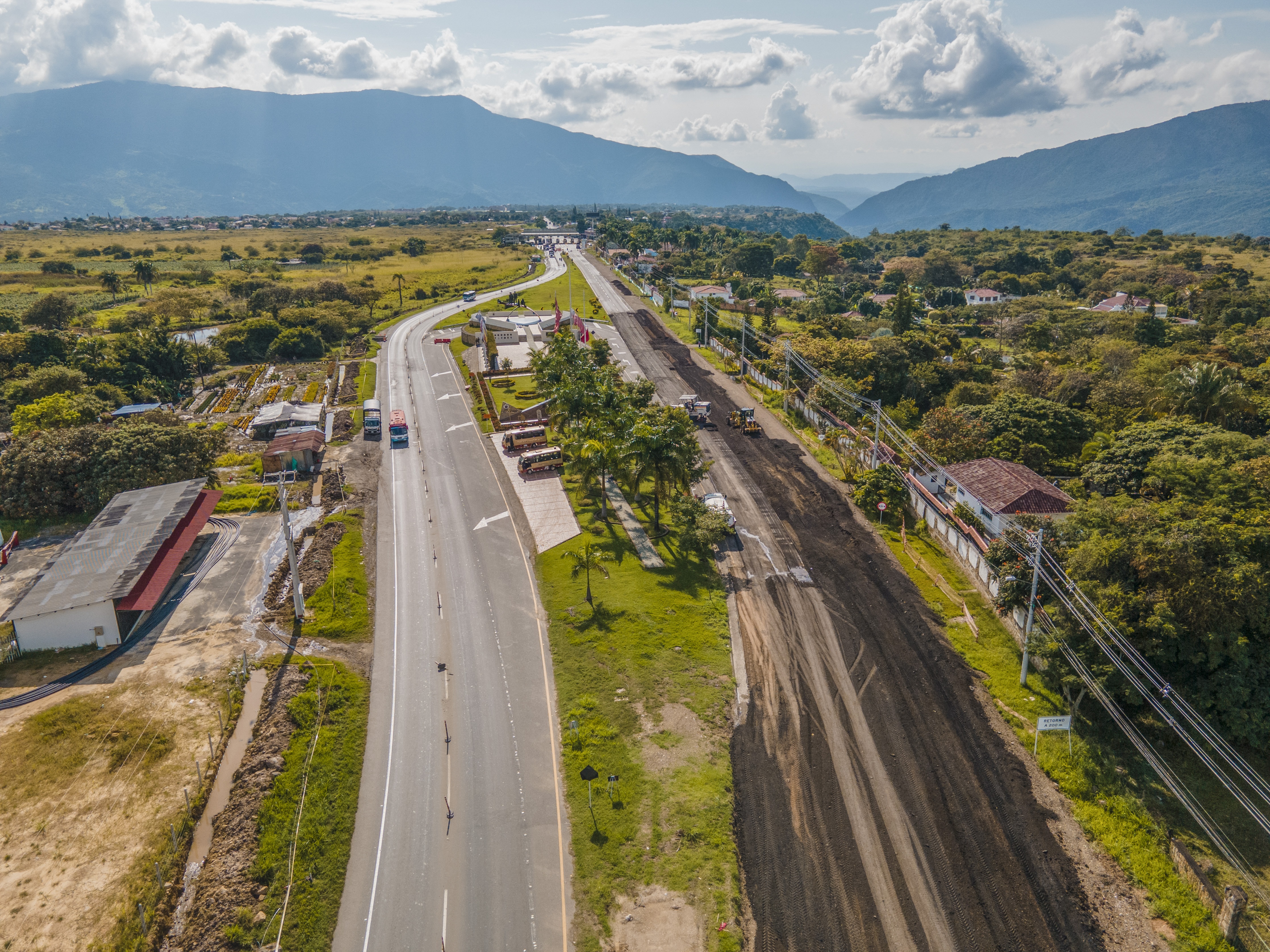 PR 49 - 52 Antes y despues ampliación tercer carril - Chinauta-DJI_0633.jpg