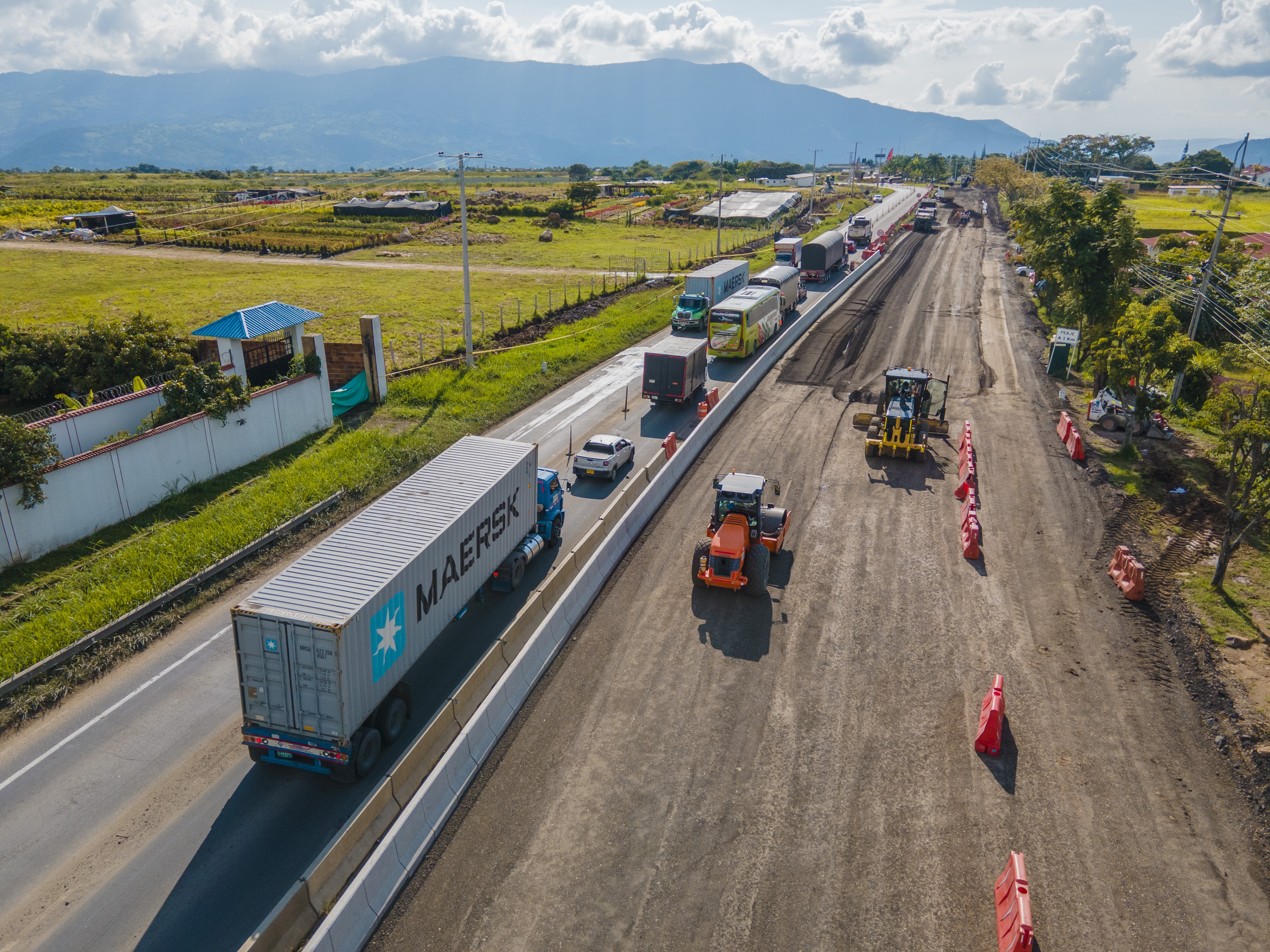 PR 49 - 52 Antes y despues ampliación tercer carril - Chinauta-DJI_0643.jpg