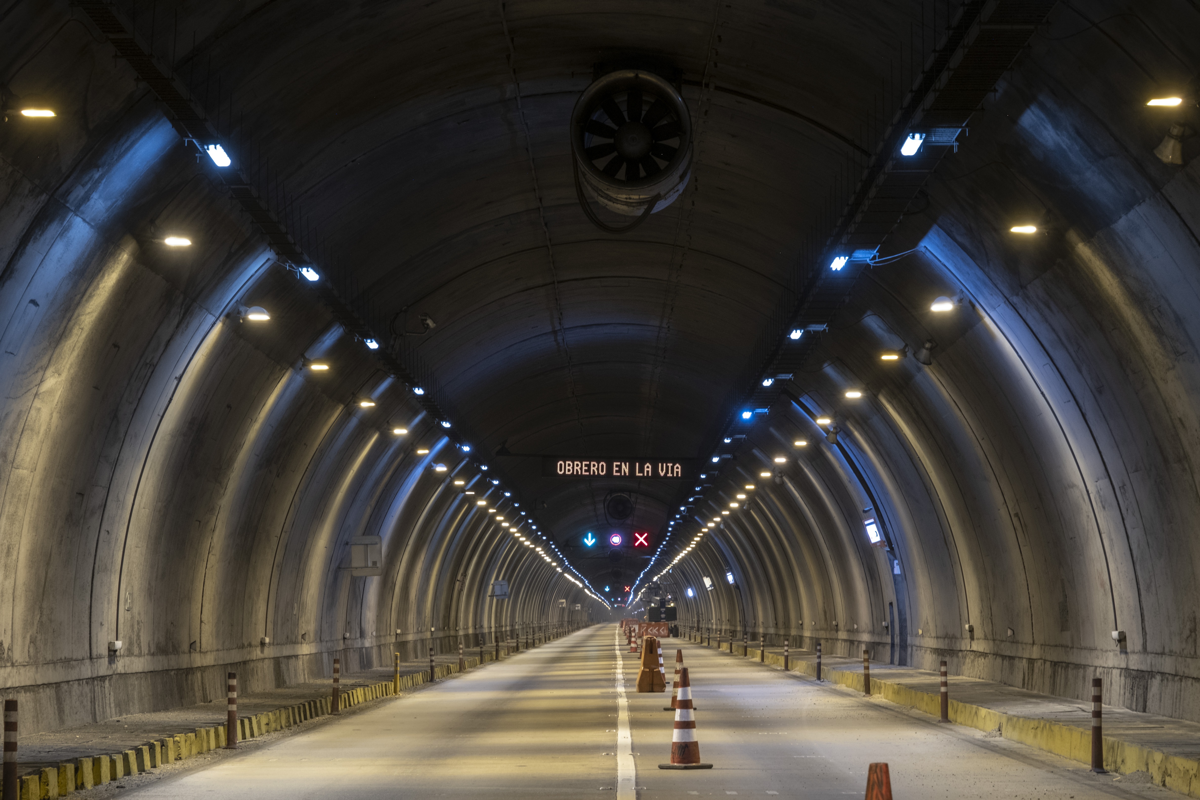 Túnel Guillermo León Valencia (Sumapaz)4.jpg