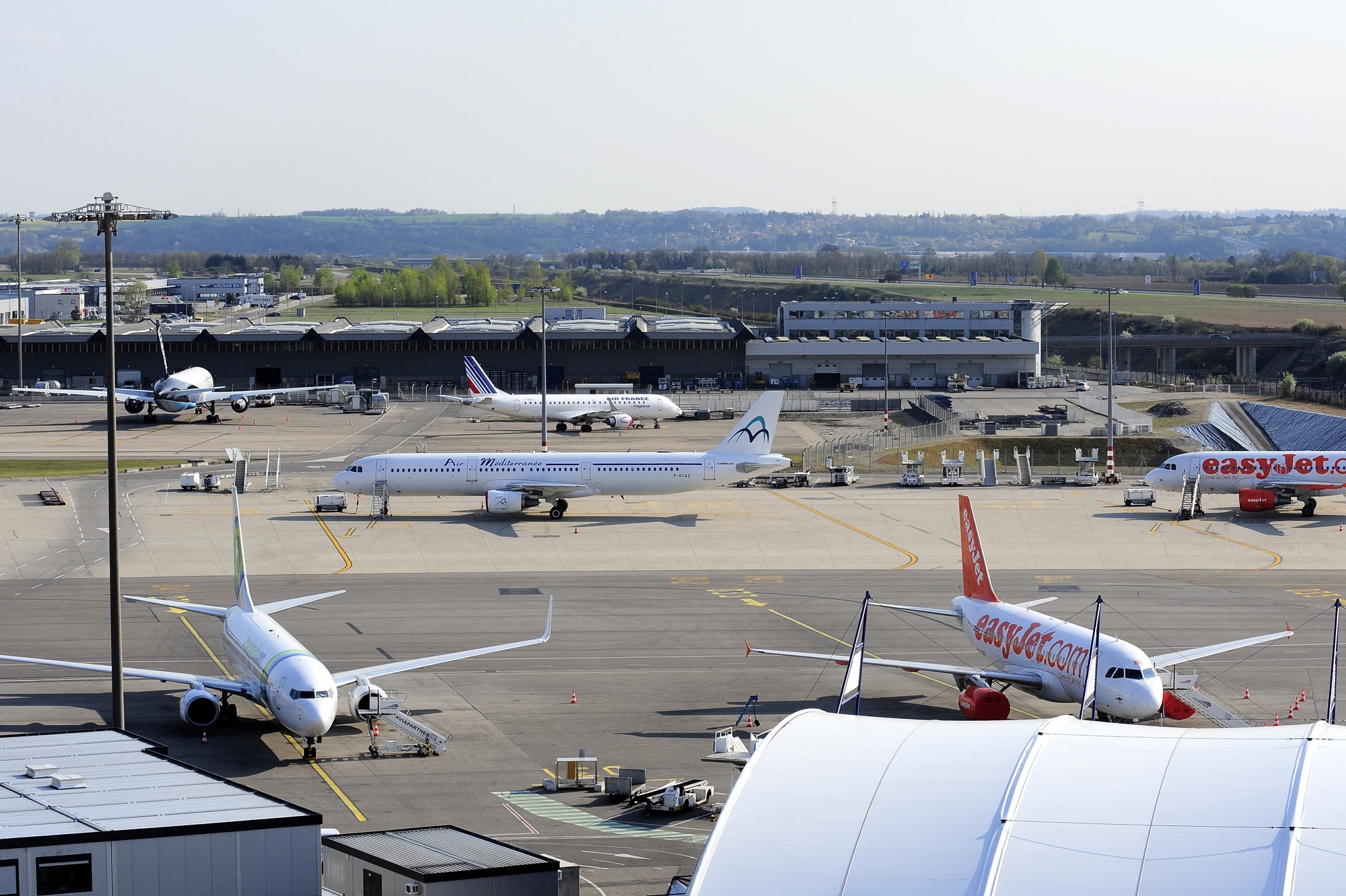 avions tarmac T3.jpg