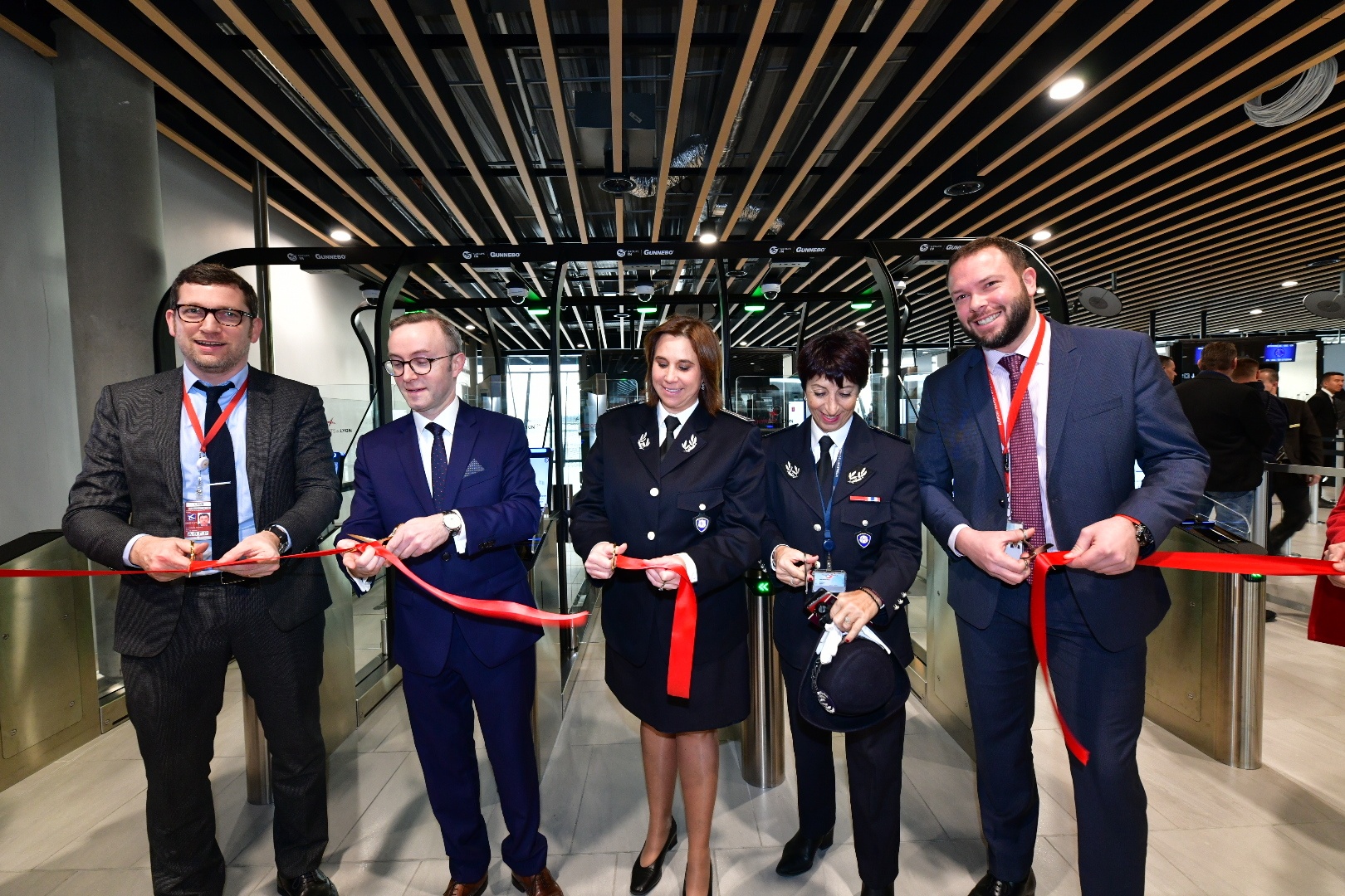 INAUGURATION coupure de ruban.jpg