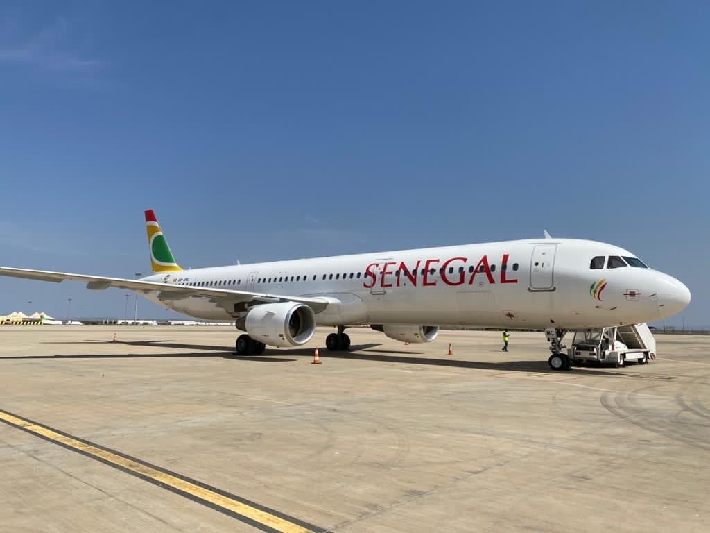 AIR SENEGAL A321.jpg