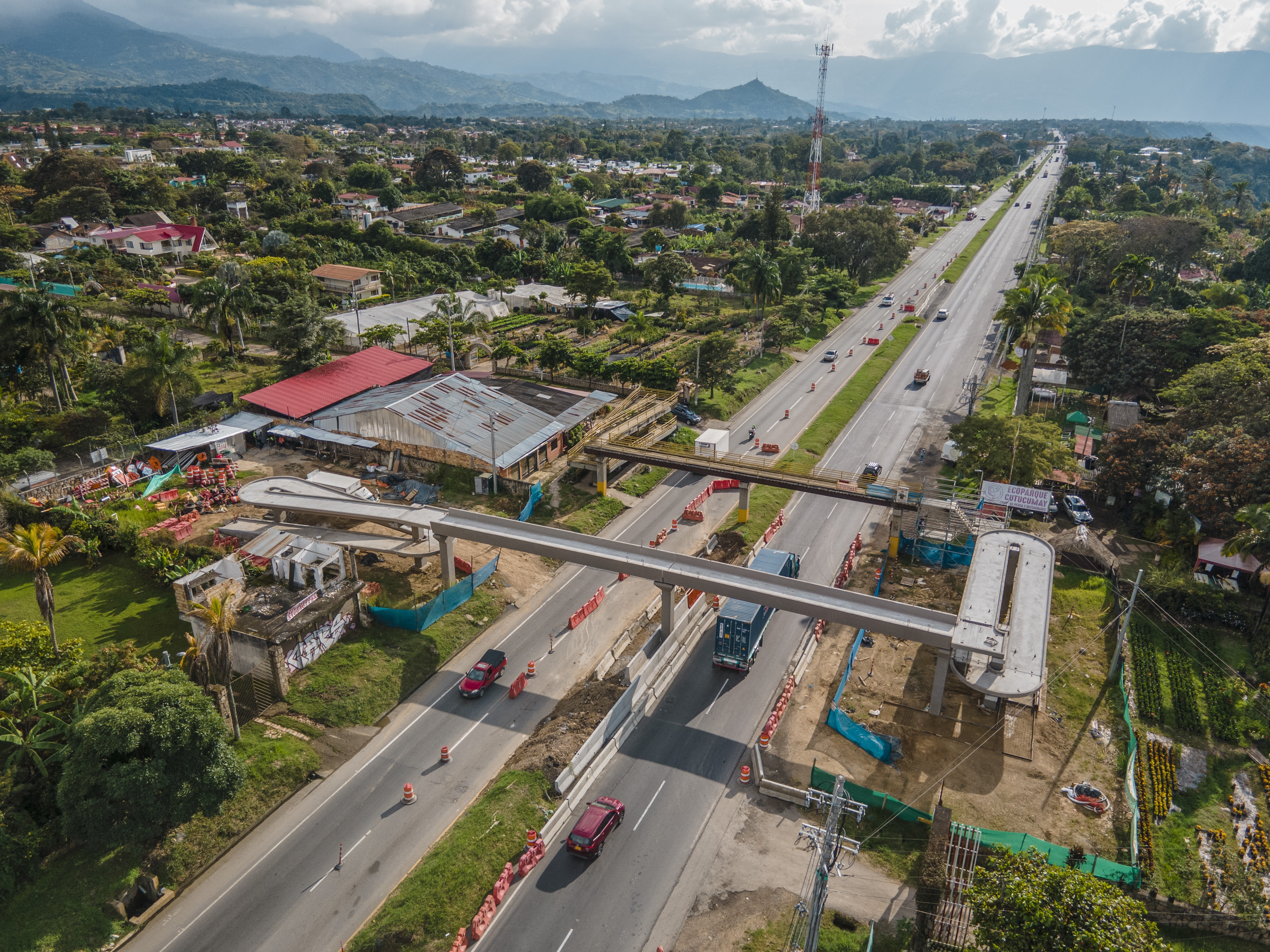 PR 59 - Puente peatonal Cutumay - Chinauta-DJI_0677.jpg