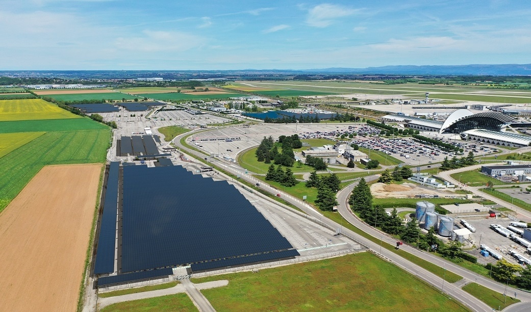 Projet centrale solaire aéroport Lyon-Saint Exupéry_SunMind NEOEN_VINCI Concessions.jpg