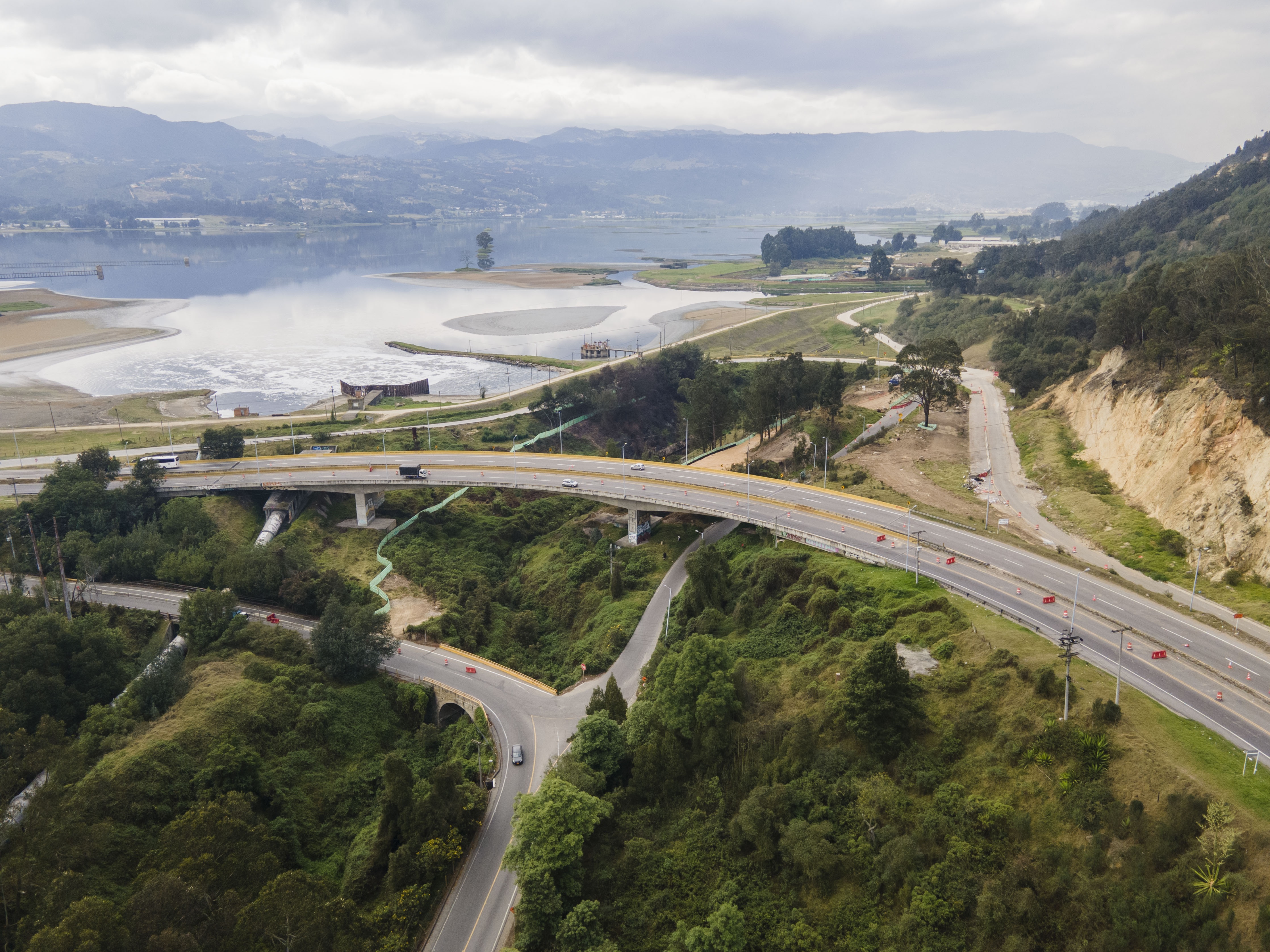 Puente el  Muña Vía Sumapaz 2024