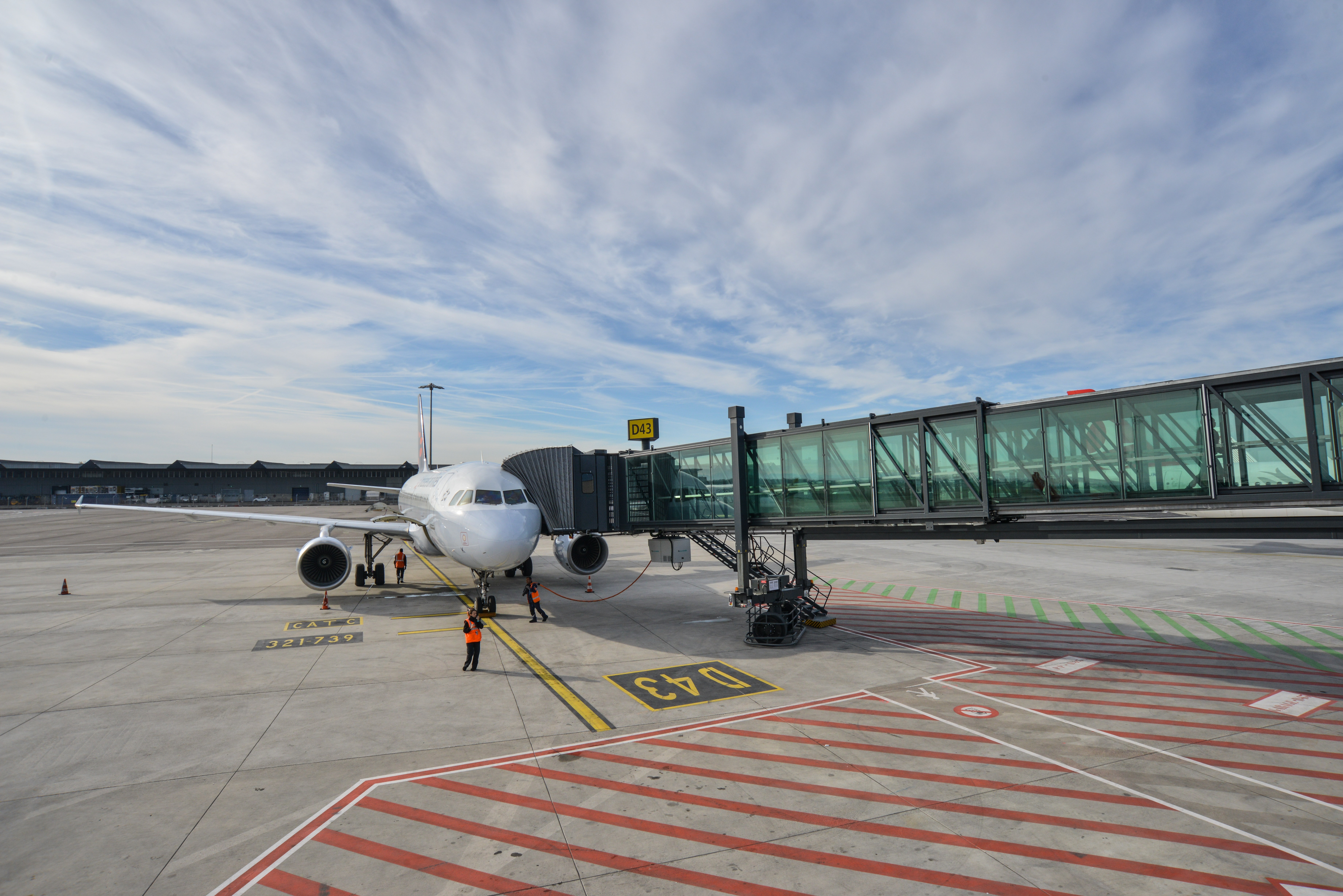 Pistes-Terminal-B1-Lyon-Saint Exupéry_VINCI Airports_Eric-Soudan.jpg