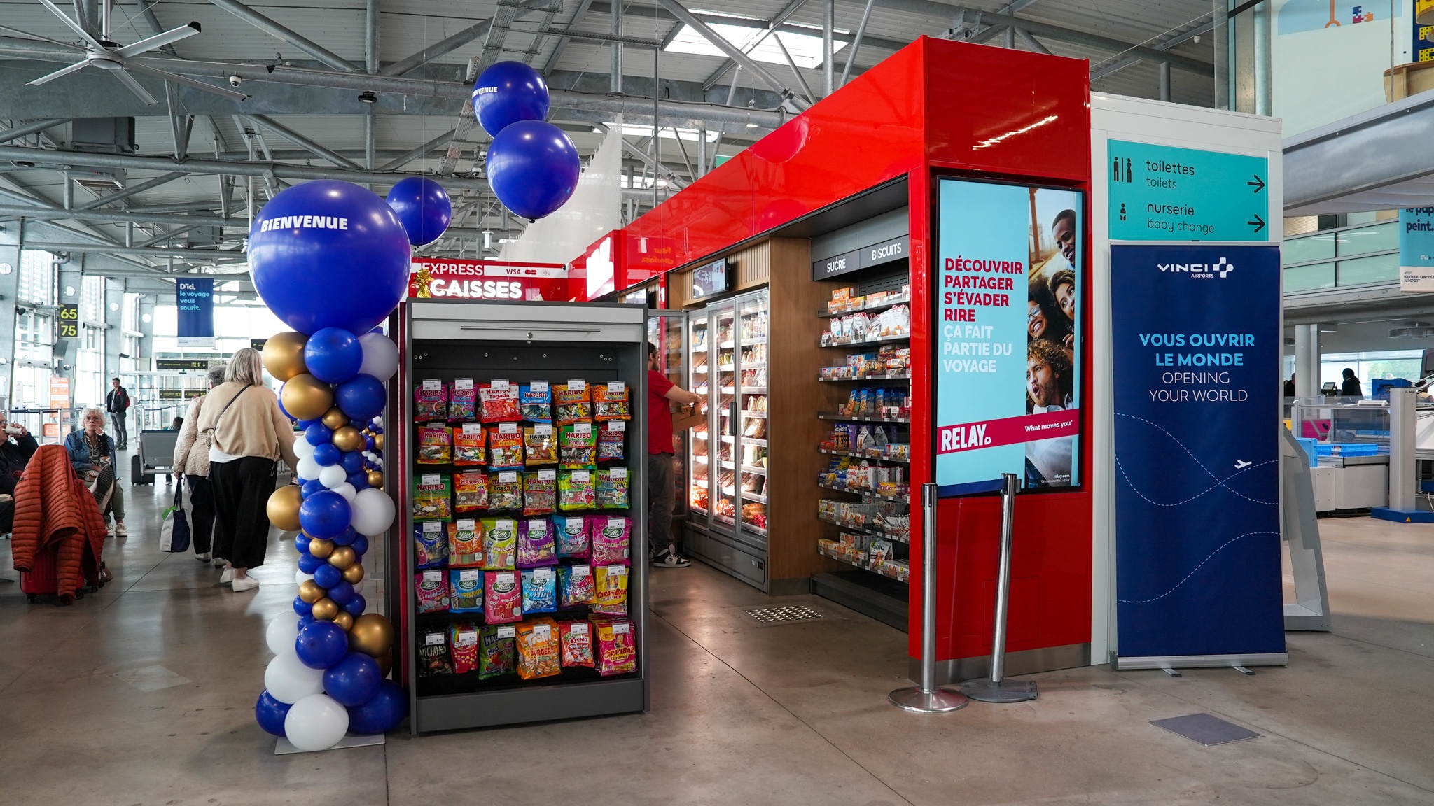 20250424_commerces_inauguration©Nick_Resmann_Aéroport_Nantes_Atlantique-30.jpg