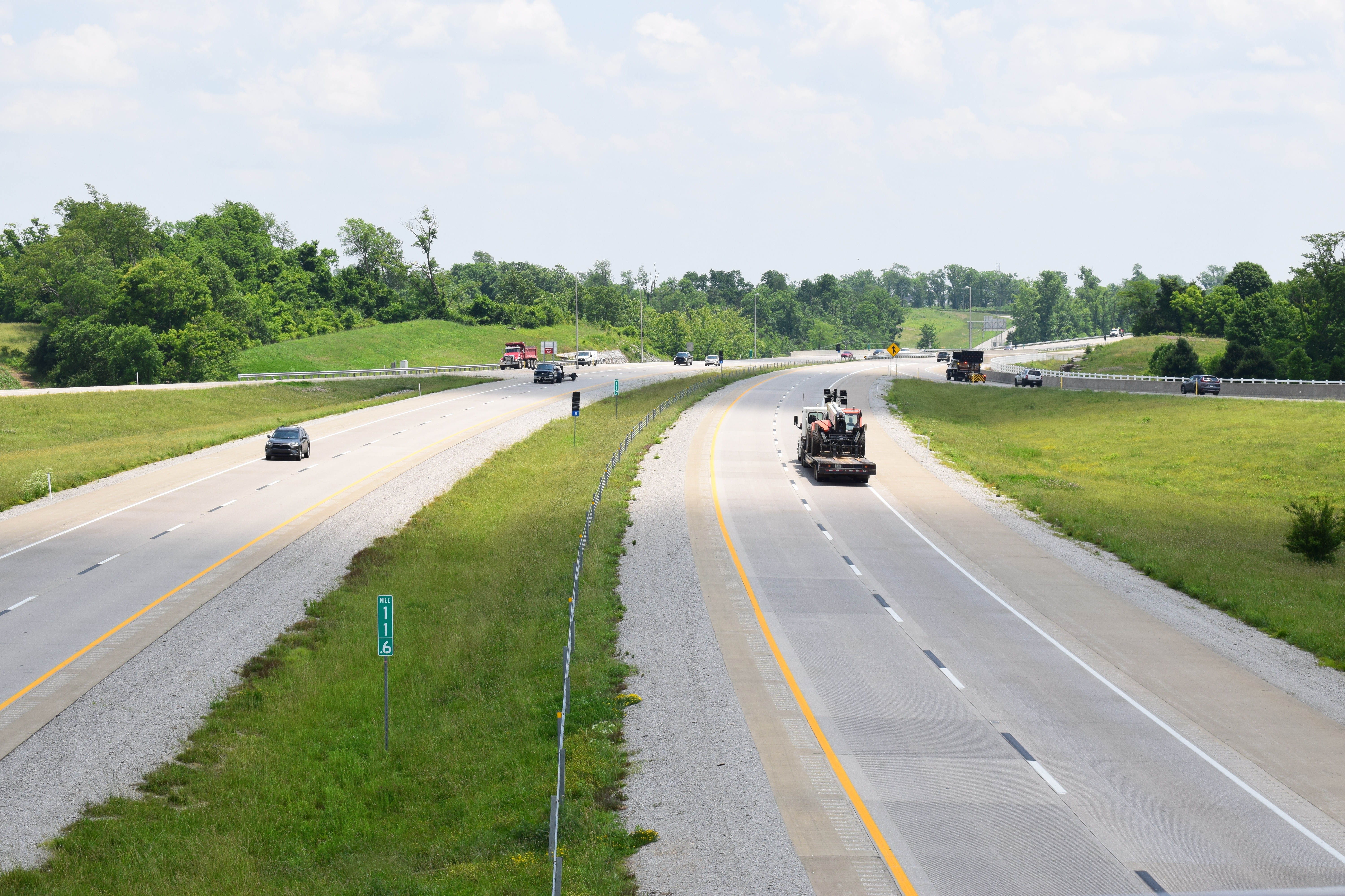 Upgrading pavement markings_East End Crossing_VINCI Highways