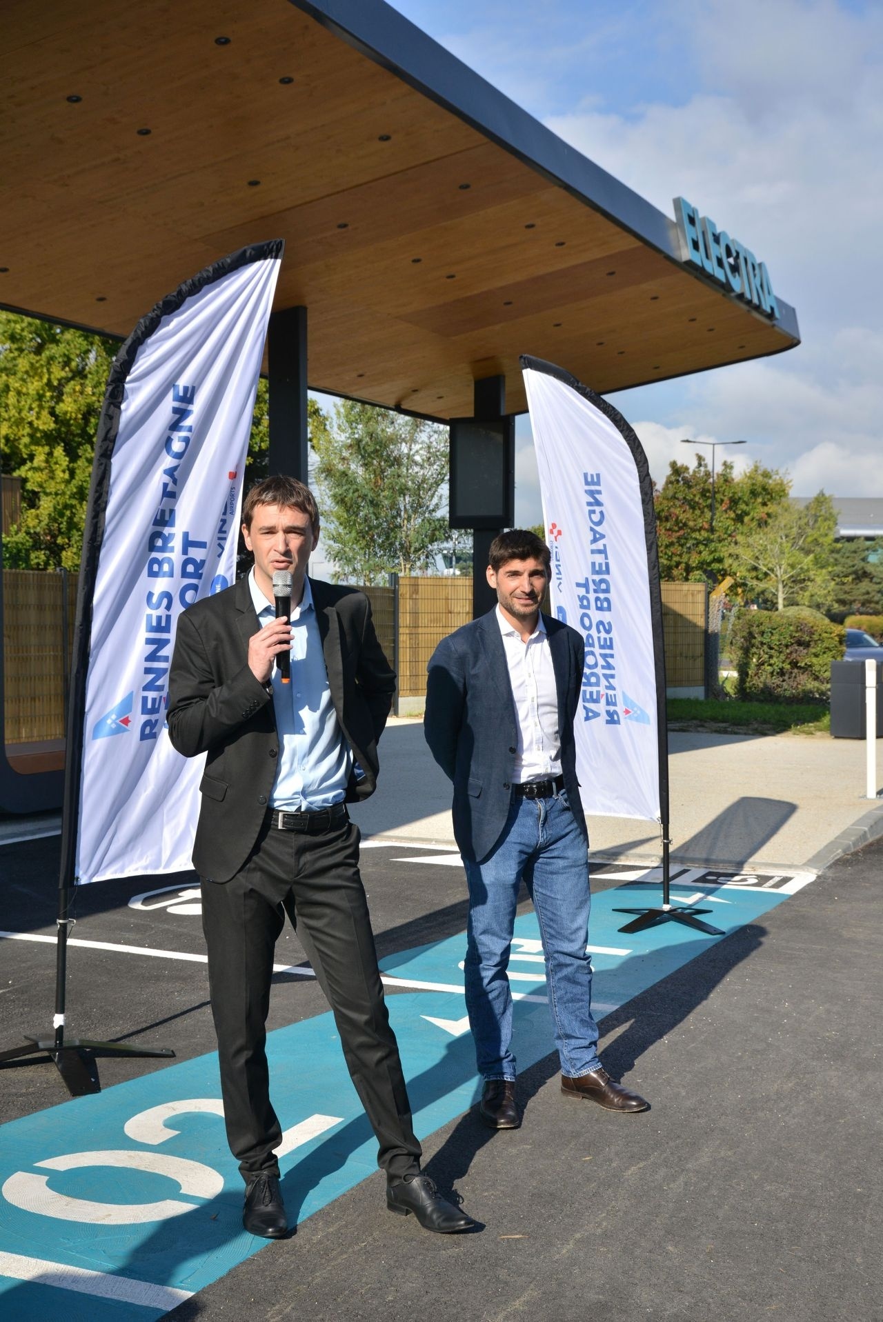 Station de recharge ultra-rapide_Rennes Bretagne_VINCI Airports_France
