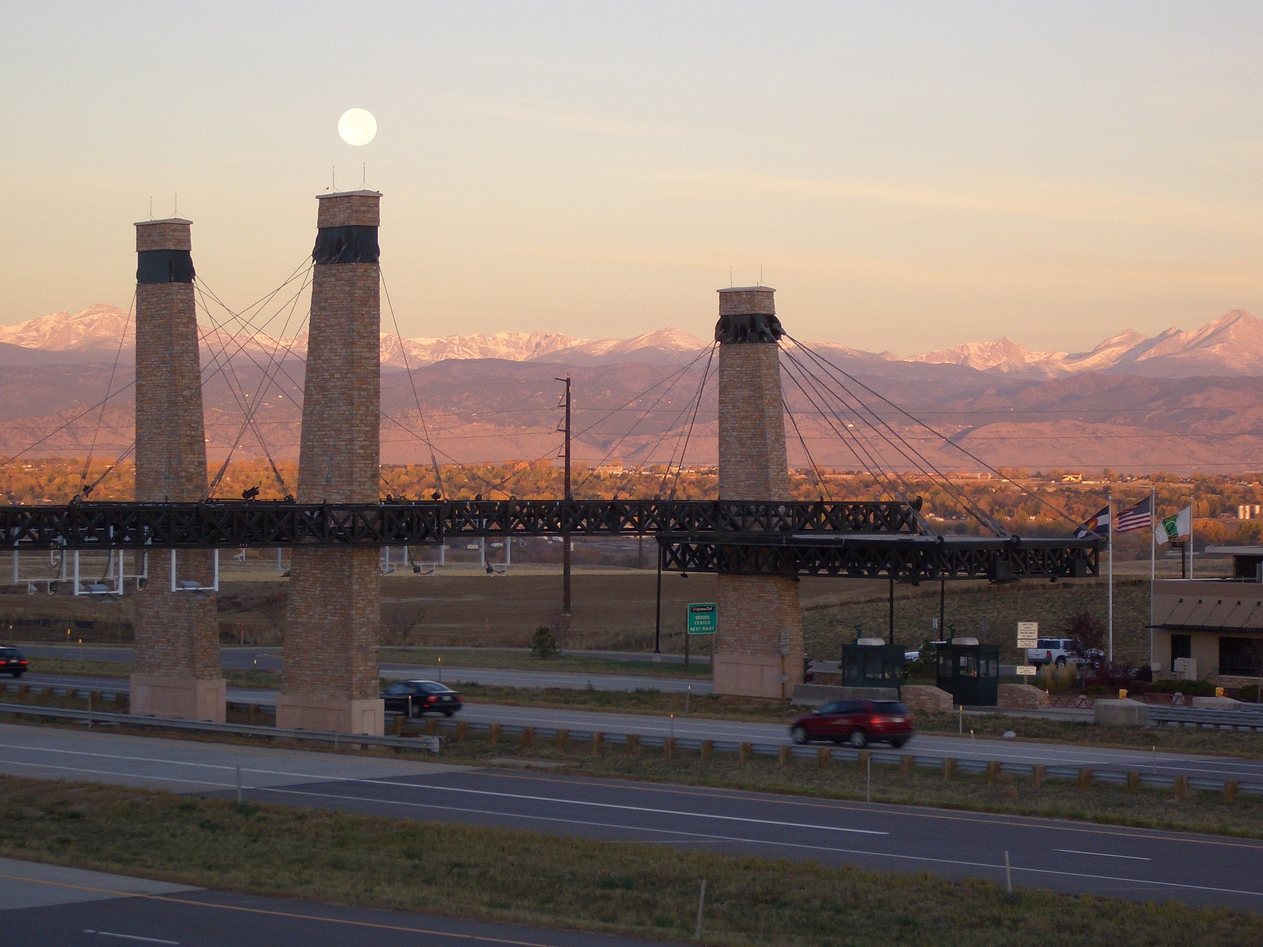 Northwest Parkway_US_VINCI Highways
