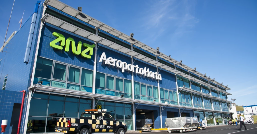 Horta Airport_2.jpg