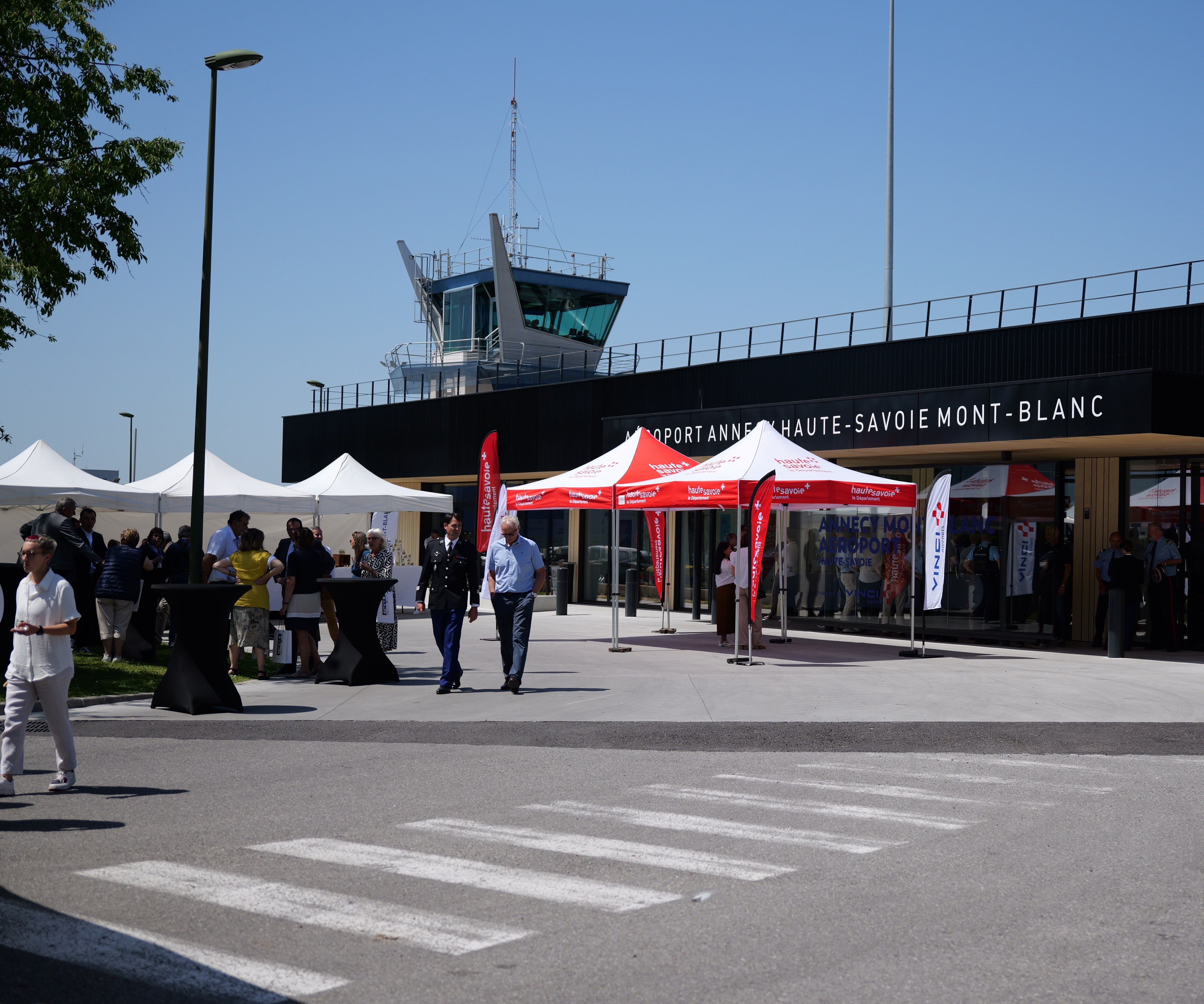 Aéroport Annecy_Inauguration nouveau terminal_3.JPG