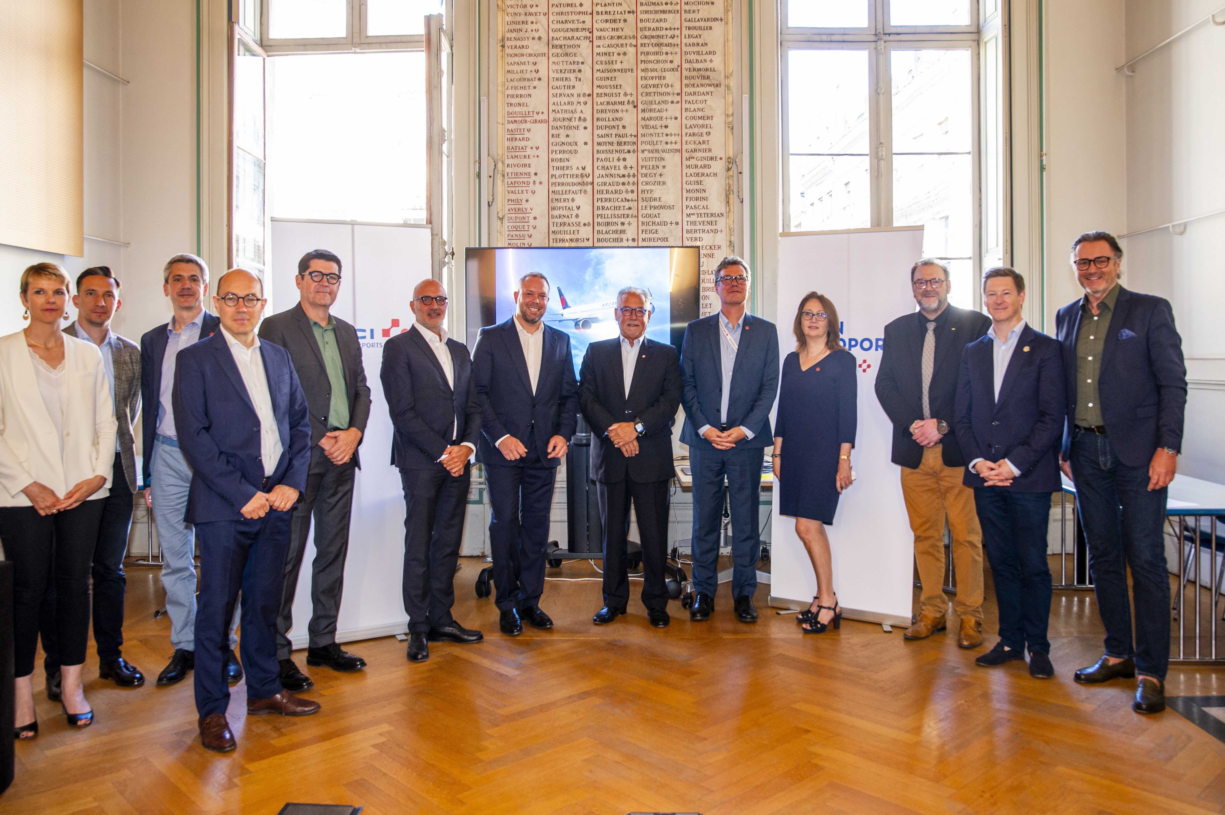 Air Canada and Aéroports de Lyon executives celebrate 10 years of Lyon–Montréal route