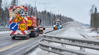 Russie : le long de l’autoroute M11, les équipes préparent l’arrivée du grand froid !
