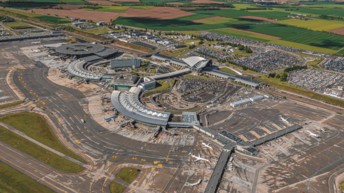 Volotea, première compagnie aérienne à s’associer au programme de puits carbone forestiers de VINCI Airports