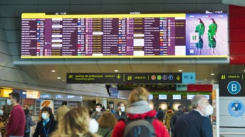 In world first, VINCI Airports, World of Women, and Code Green bring digital artworks to airports across the globe on international women’s day