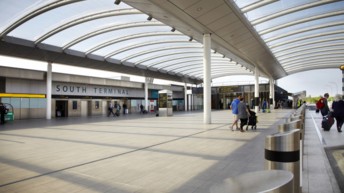 Air China and China Eastern airlines open new direct lines between London Gatwick and Shanghai