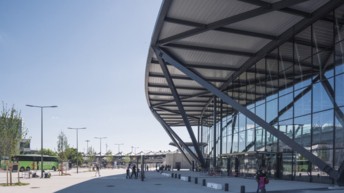 Lyon-Saint Exupéry airport: VINCI Airports deploys new services and shops to improve the experience of its summer passengers