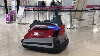 Meet Secom, the security robot patrolling at Kansai international airport