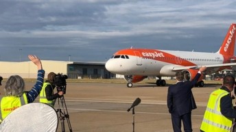 Au Royaume-Uni, les aéroports de Londres Gatwick et de Belfast reprennent leurs vols commerciaux