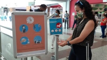 En République dominicaine, VINCI Airports équipe ses aéroports de laboratoires de tests pour répondre à la crise sanitaire