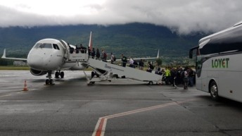 Dimanche 28 juillet, les équipes de VINCI Airports ont accueilli les coureurs du Tour de France à l’aéroport Chambéry Savoie Mont Blanc