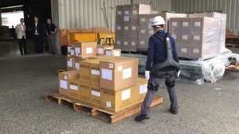 Airport of the future: Powered exoskeletons are entering the VINCI Airports network