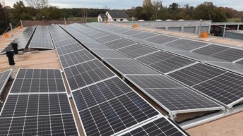 VINCI Highways met en service une première unité photovoltaïque sur l’autoroute A5 en Allemagne