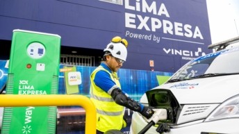 Décarbonation: VINCI Highways élargit sa flotte de véhicules électriques au Pérou