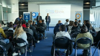 Cette semaine à l’aéroport Nantes Atlantique : 140 collégiennes et collégiens de 4e du territoire accueillis dans le cadre d’un stage découverte des métiers aéroportuaires.
