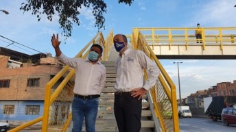 Lima Expresa entrega puente peatonal Castilla totalmente reparado a vecinos del Rímac