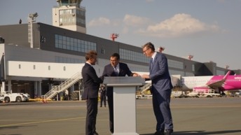 L’achèvement des travaux de modernisation de l’aéroport de Belgrade inauguré par les présidents Emmanuel Macron et Aleksandar Vučić