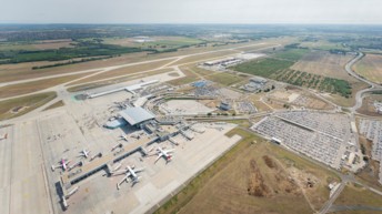Budapest airport honored for its sustainable procurement and cargo results