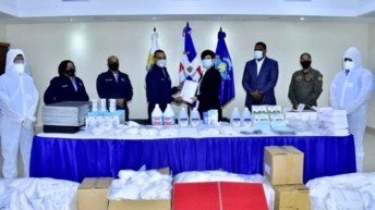 AERODOM entrega a CESAC equipos e insumos de protección sanitaria contra el COVID19
