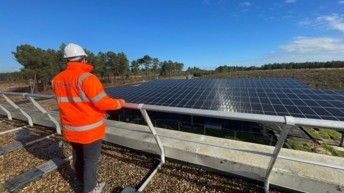 VINCI Concessions inaugure une nouvelle centrale solaire à Clérac  et poursuit son engagement en faveur de la transition énergétique des territoires