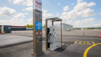 VINCI Airports offers sustainable aviation fuel and an electric charging station at Annecy Haute-Savoie Mont-Blanc airport