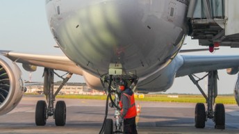 L’aéroport de Nantes lance des travaux d’électrification pour ses opérations au sol,  avec le soutien de l’Union européenne et l’accompagnement de la Banque des Territoires, pour un montant de 15 millions d’euros