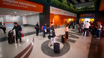 Trae Mundial a la ciudad 10 goles y 5.5% más viajeros internacionales, reporta el Aeropuerto Internacional de Monterrey