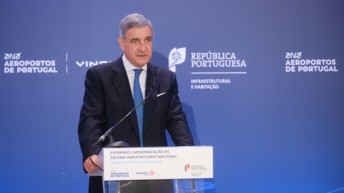 ANA ENTREGA RELATÓRIO TÉCNICO DO NOVO AEROPORTO DE LISBOA E PLANOS DE DESENVOLVIMENTO DOS AEROPORTOS NACIONAIS