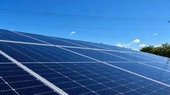 OMA advance in energy self-sufficiency: installs large-scale solar park and quintuples energy storage