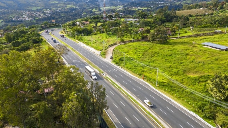 Todo listo para el puente del día de la Raza: medidas especiales en la vía Bogotá–Girardot para un viaje seguro