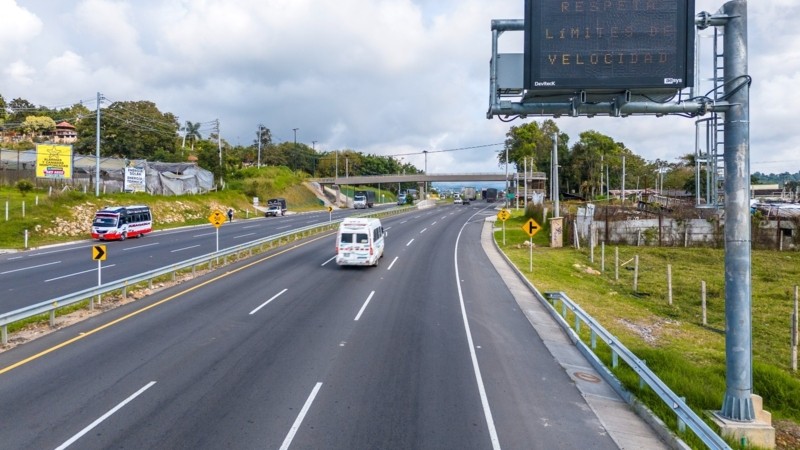 El 84 % de las emergencias en la vía Bogotá–Girardot son prevenibles: Vía Sumapaz activa plan especial para el puente de la Batalla de Boyacá