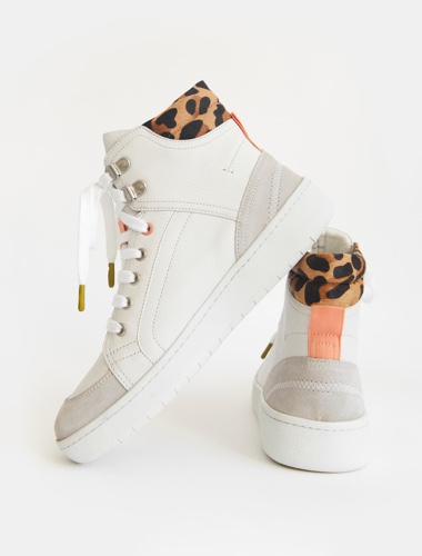 Shop Spring Moments