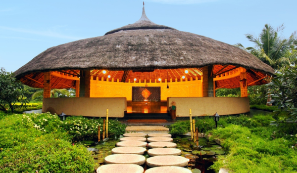 top 10 ayurveda and wellness centers in India