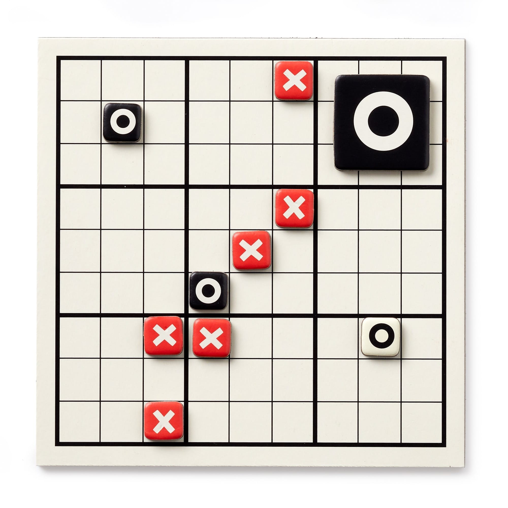 Tic Tac No - Abrams & Chronicle image 2
