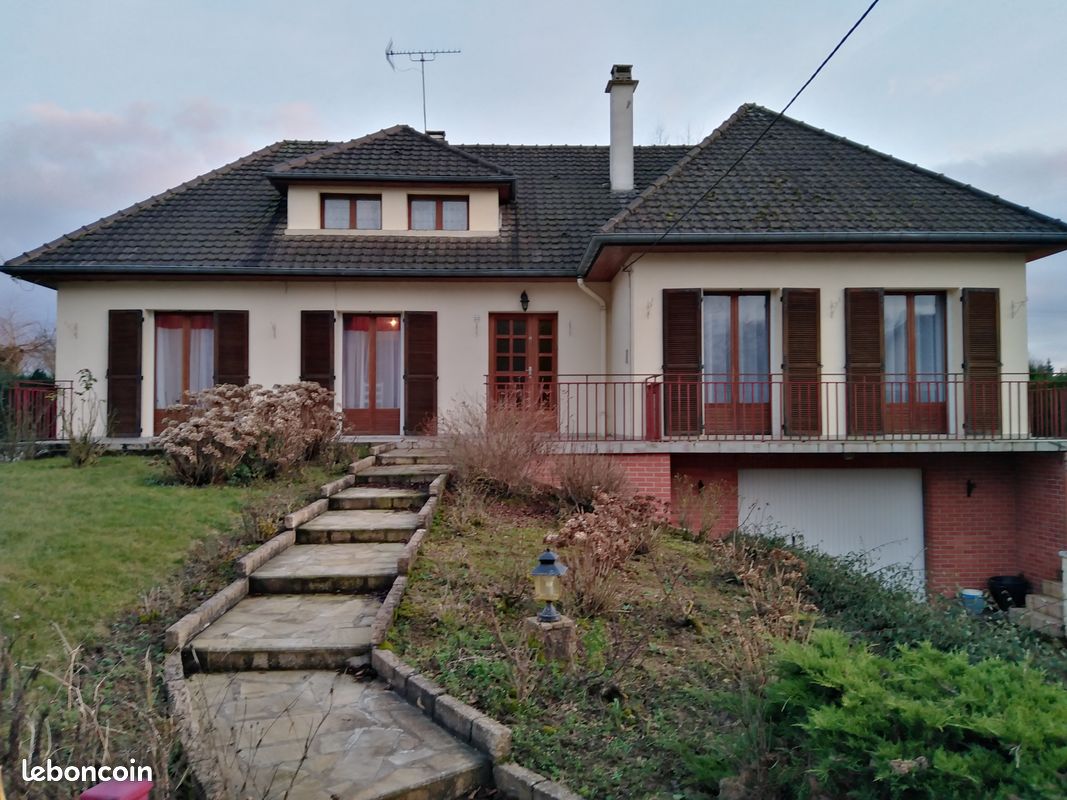 Maison à vendre 02490 Maison à vendre 02490