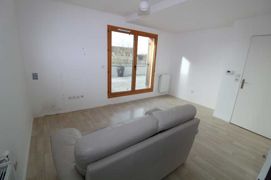 Location appartement 2 pièces 44 m², Bois-d'Arcy - 950 €