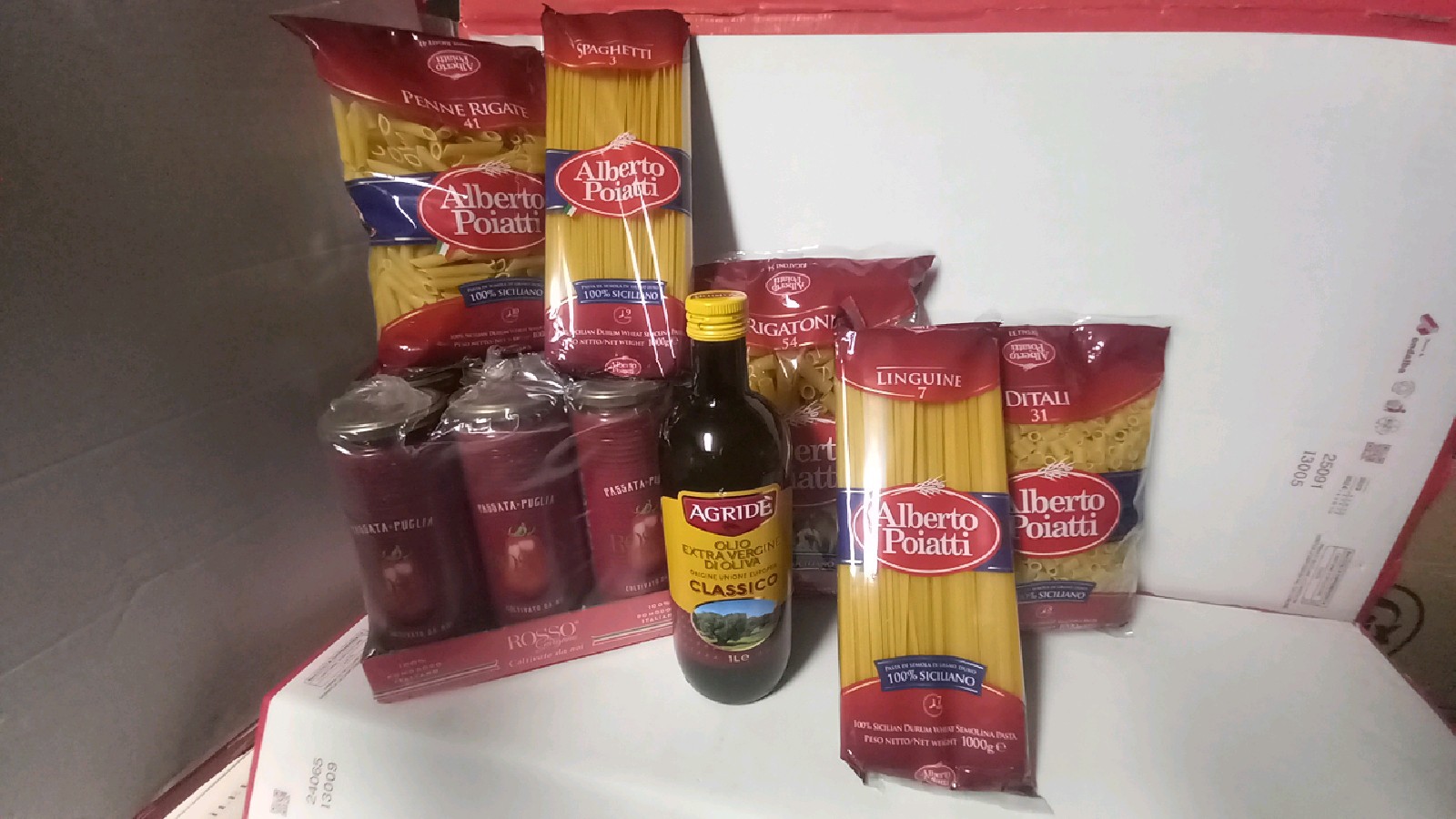 Lot Poiatti 5x1kg pâtes + 6 passata rosso gargano  + 1 bt huile d'olive 1l